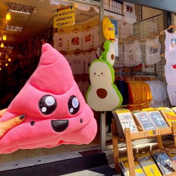 Çilekli Dondurma Yastık