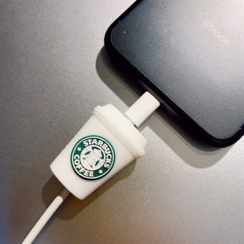 starbucks kablo koruyucu beyaz 2nası